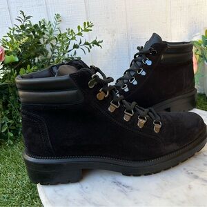 Aquatalia WOMAN 
Liviana Weatherproof black Suede Boot
$495 SIZE 7.5 NEW